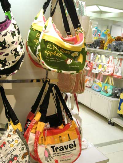 Newトロワ・モンド コロンシリーズ先行発売中!!